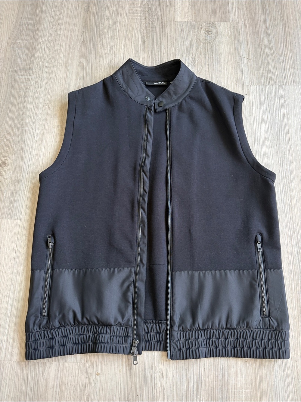 Men's Black Sleeveless Zip Front Vest